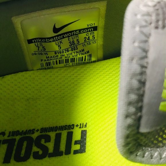 Women’s Nike Fit Sole Training Shoes - Picture 4 of 5